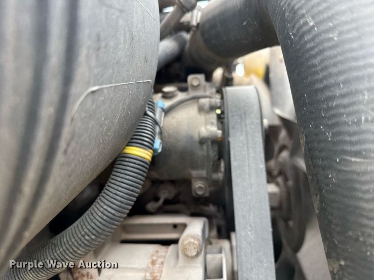 image for item DM5681 2009 International 4300 forestry bucket truck