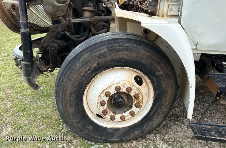 image for item DM5681 2009 International 4300 forestry bucket truck