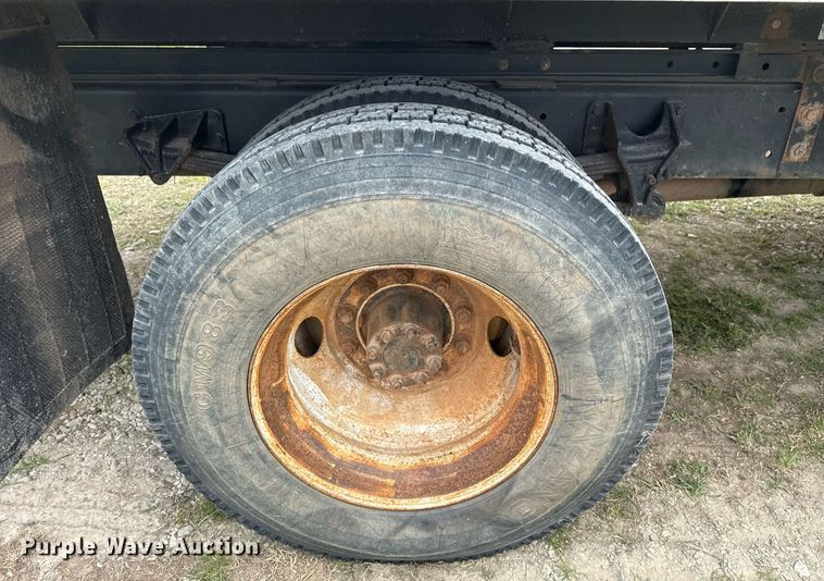 image for item DM5681 2009 International 4300 forestry bucket truck