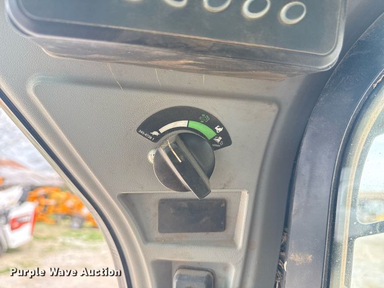 image for item DM5690 2020 Caterpillar 299D3 XE tracked skid steer loader