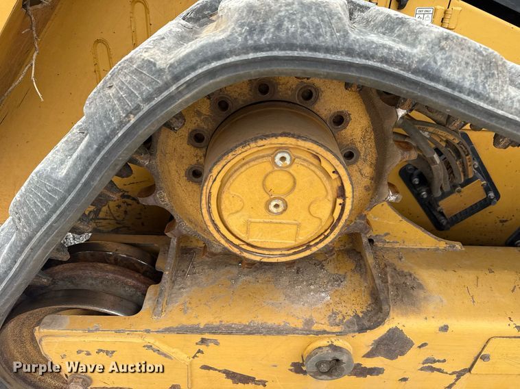 image for item DM5690 2020 Caterpillar 299D3 XE tracked skid steer loader