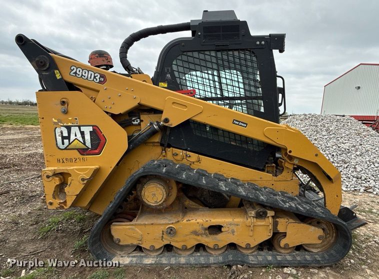 image for item DM5695 2021 Caterpillar 299D3 XE tracked skid steer loader