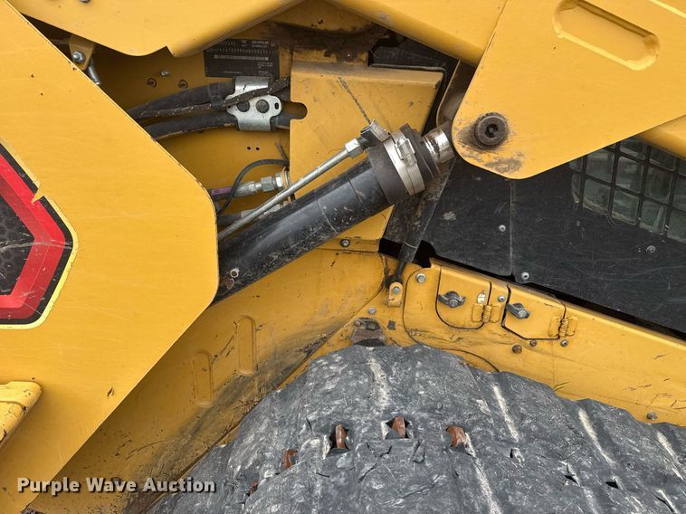 image for item DM5695 2021 Caterpillar 299D3 XE tracked skid steer loader