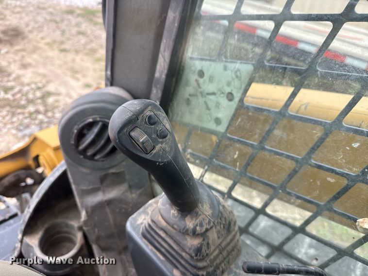 image for item DM5695 2021 Caterpillar 299D3 XE tracked skid steer loader