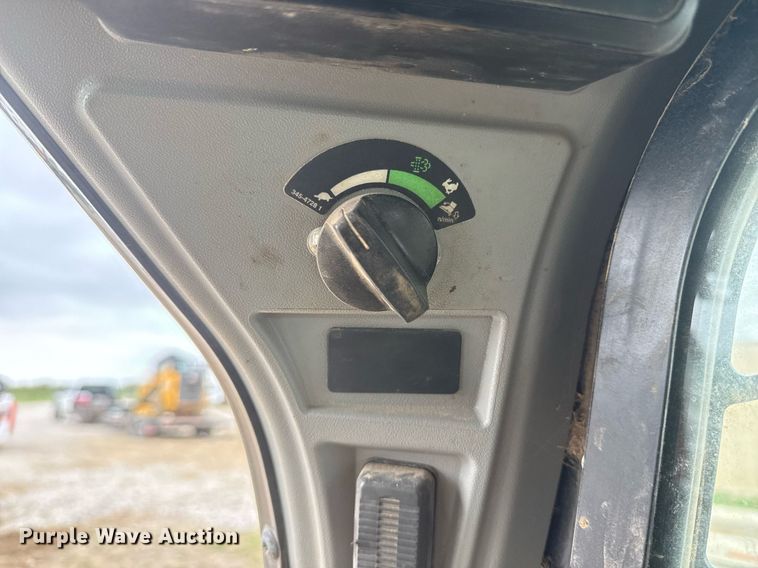 image for item DM5695 2021 Caterpillar 299D3 XE tracked skid steer loader