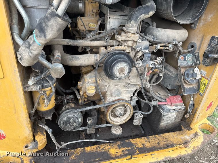 image for item DM5695 2021 Caterpillar 299D3 XE tracked skid steer loader