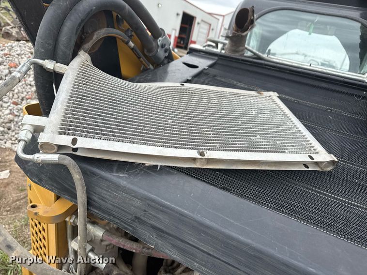 image for item DM5695 2021 Caterpillar 299D3 XE tracked skid steer loader