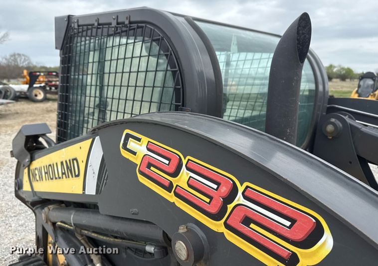 image for item DM5696 2012 New Holland C232 tracked skid steer loader