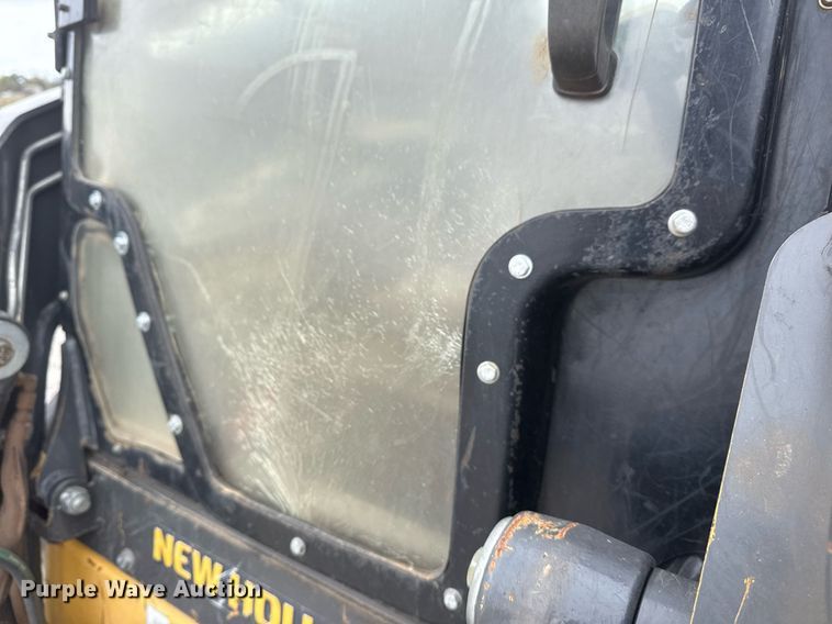 image for item DM5696 2012 New Holland C232 tracked skid steer loader