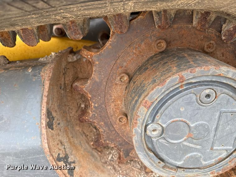 image for item DM5696 2012 New Holland C232 tracked skid steer loader