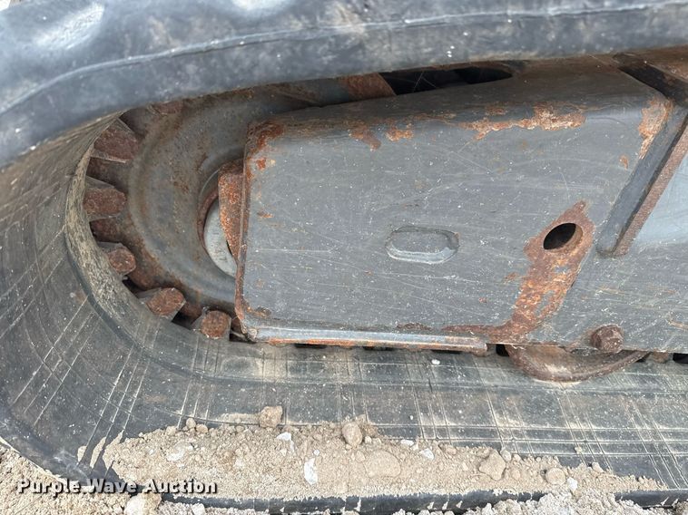 image for item DM5696 2012 New Holland C232 tracked skid steer loader