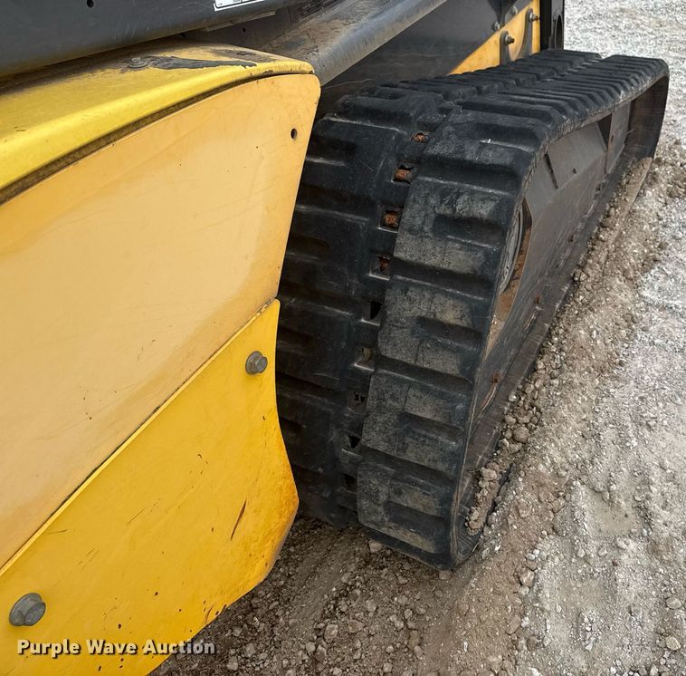 image for item DM5696 2012 New Holland C232 tracked skid steer loader