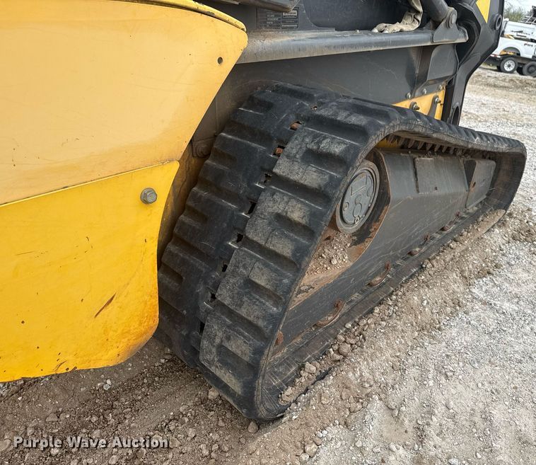 image for item DM5696 2012 New Holland C232 tracked skid steer loader