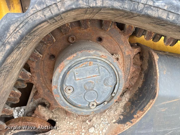 image for item DM5696 2012 New Holland C232 tracked skid steer loader