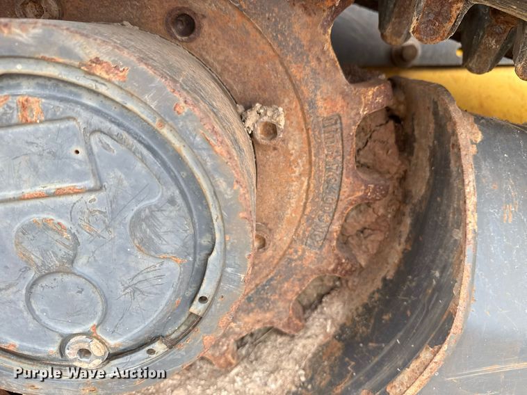 image for item DM5696 2012 New Holland C232 tracked skid steer loader