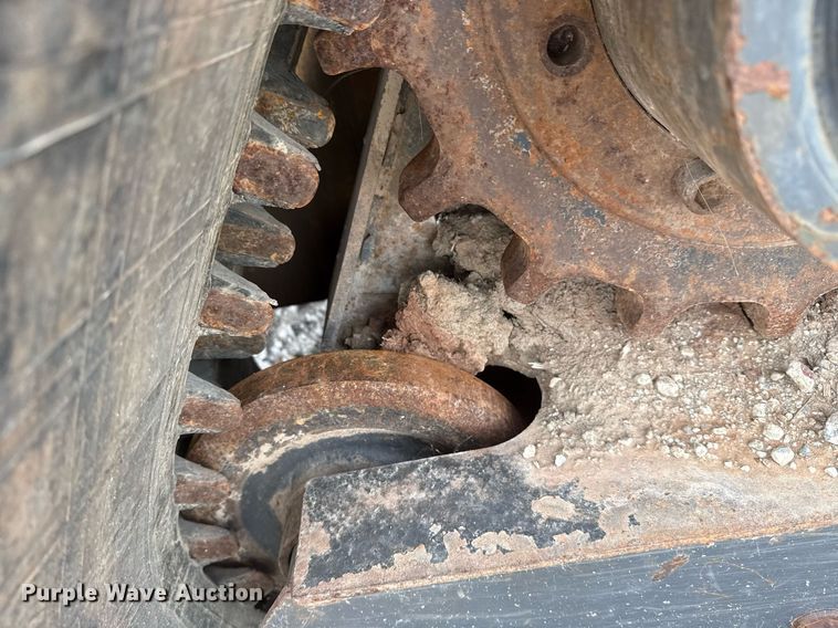 image for item DM5696 2012 New Holland C232 tracked skid steer loader