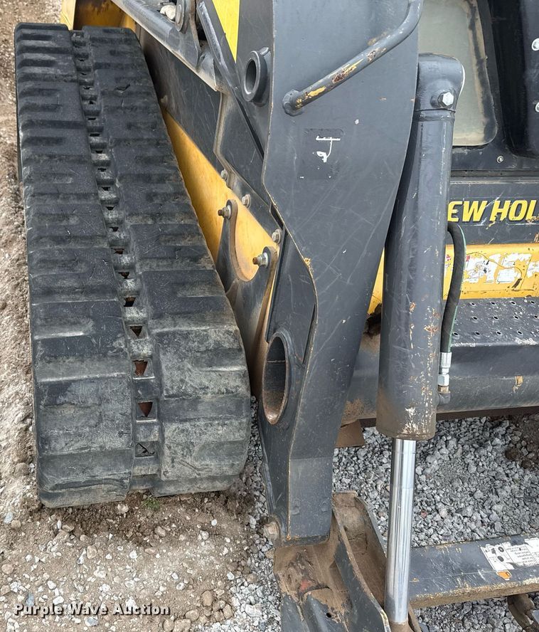 image for item DM5696 2012 New Holland C232 tracked skid steer loader