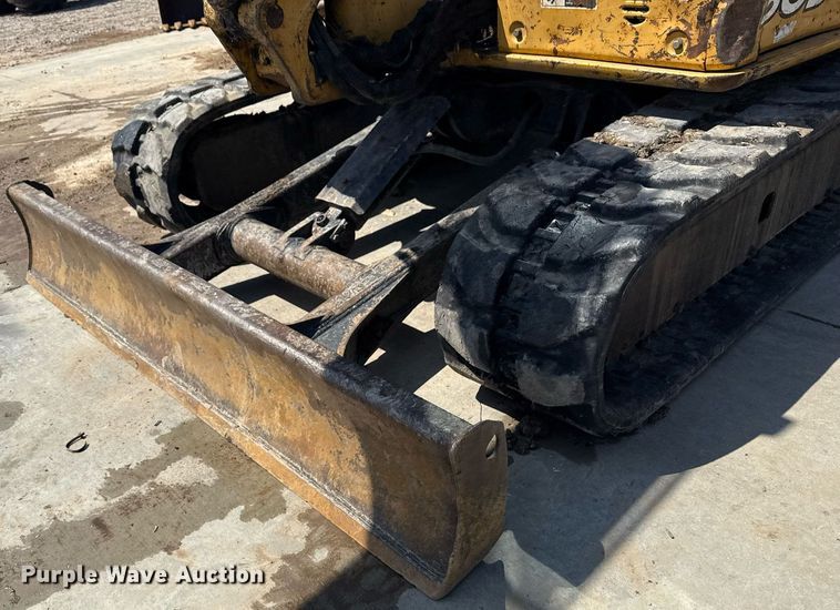 image for item DM5702 2010 John Deere 50D mini excavator