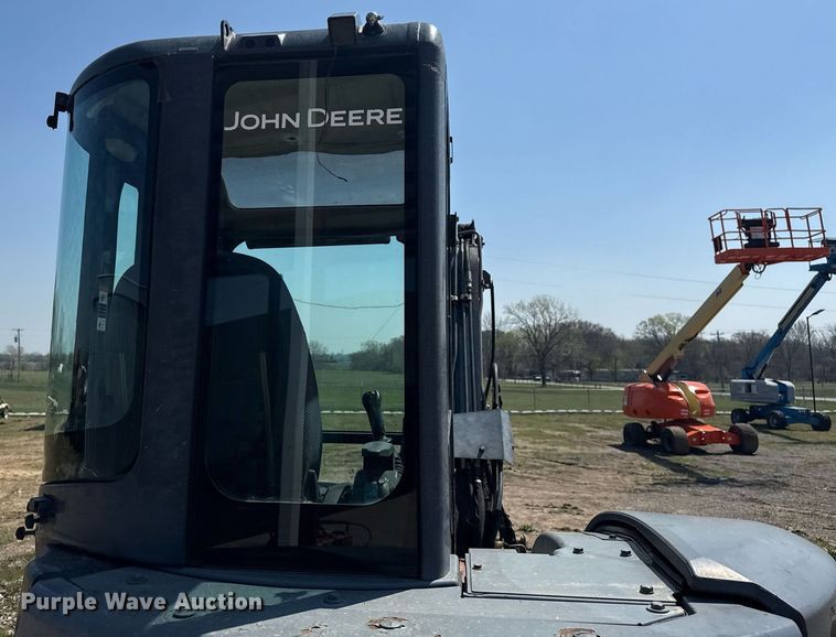 image for item DM5702 2010 John Deere 50D mini excavator