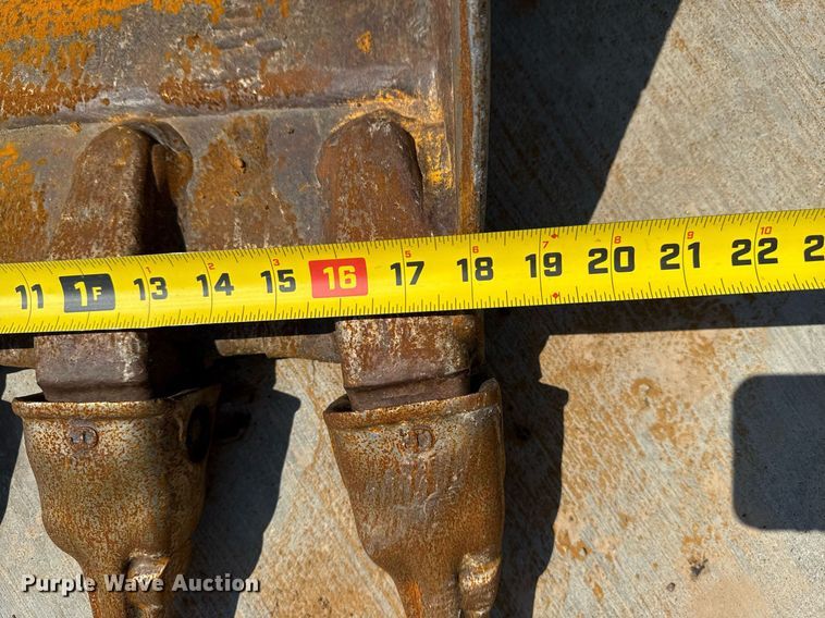 image for item DM5702 2010 John Deere 50D mini excavator