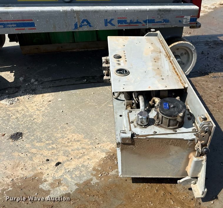 image for item DM5703 2007 Skyjack SJIII 3219 scissor lift