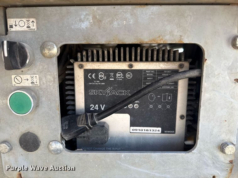 image for item DM5703 2007 Skyjack SJIII 3219 scissor lift