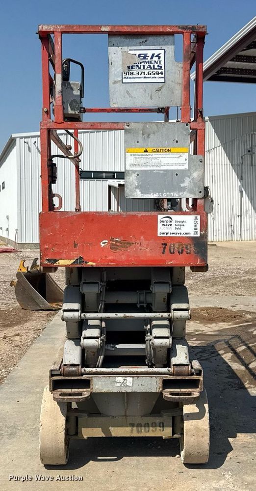 image for item DM5704 2007 Skyjack SJIII 3226 scissor lift