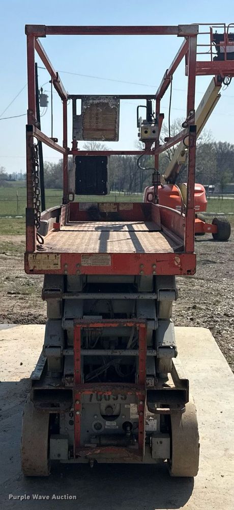 image for item DM5704 2007 Skyjack SJIII 3226 scissor lift