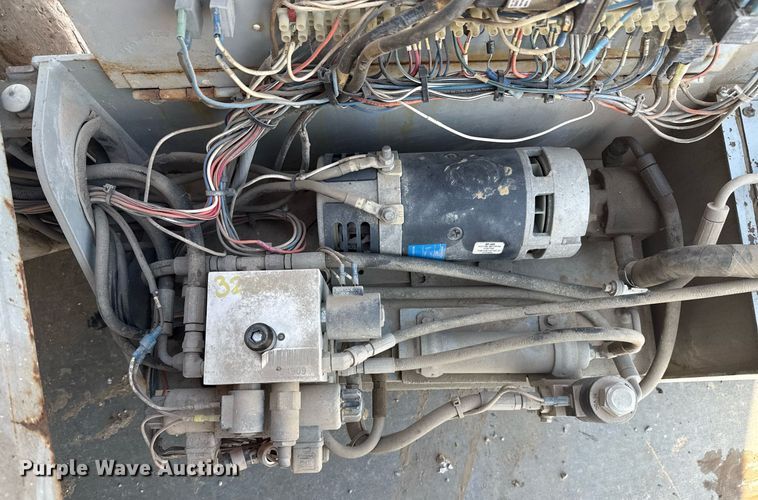 image for item DM5704 2007 Skyjack SJIII 3226 scissor lift