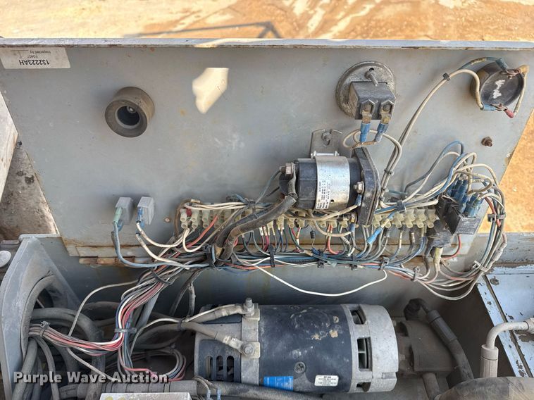 image for item DM5704 2007 Skyjack SJIII 3226 scissor lift