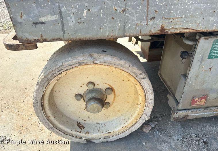 image for item DM5704 2007 Skyjack SJIII 3226 scissor lift