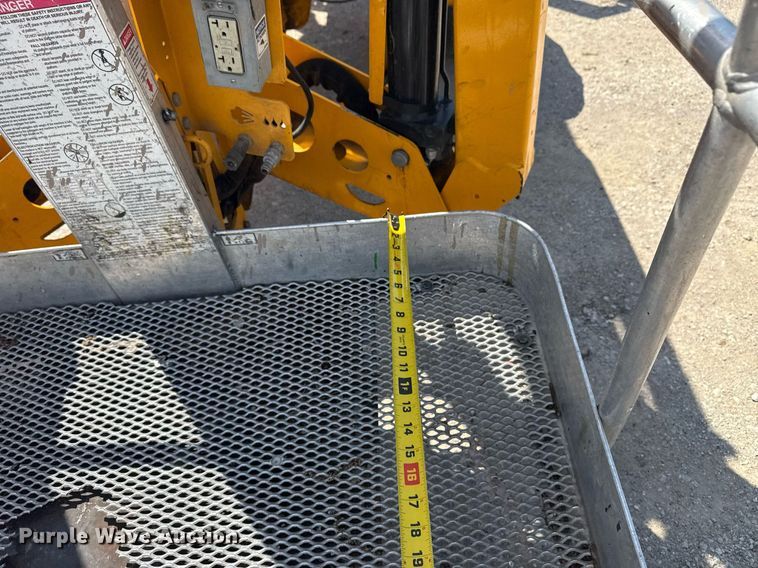 image for item DM5709 2018 Haulotte 4527A boom lift