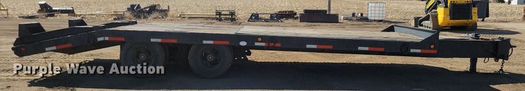 image for item DN3710 1997 Eager Beaver equipment trailer