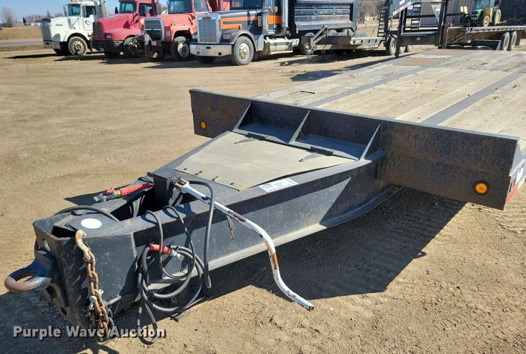 image for item DN3710 1997 Eager Beaver equipment trailer