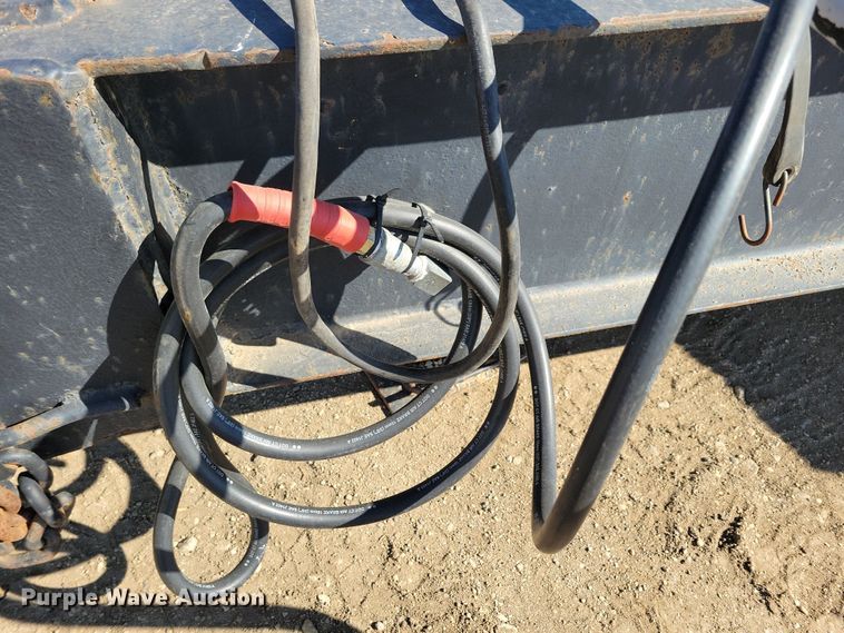 image for item DN3710 1997 Eager Beaver equipment trailer