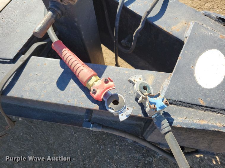 image for item DN3710 1997 Eager Beaver equipment trailer