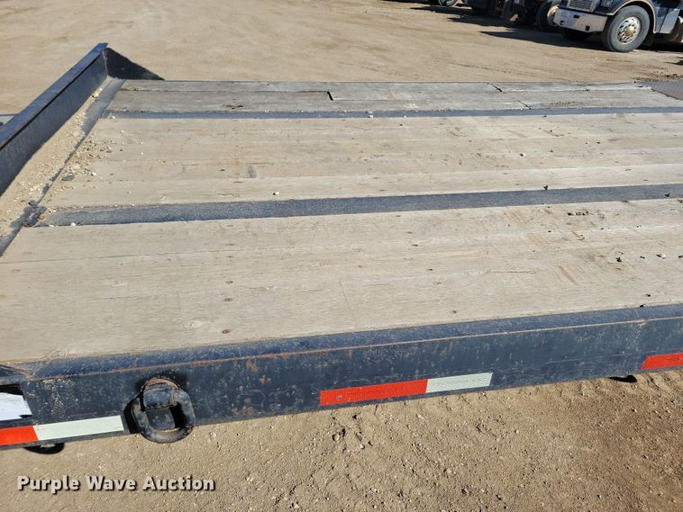 image for item DN3710 1997 Eager Beaver equipment trailer