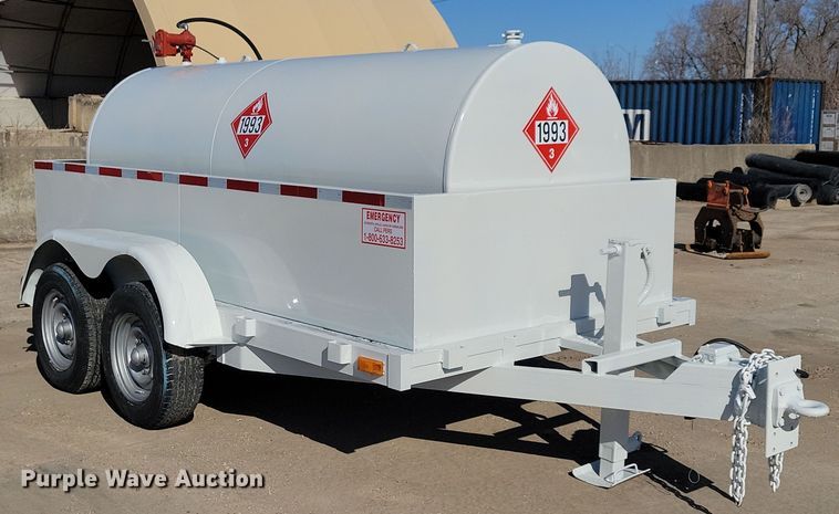 image for item DN3721 1993 Gold Star fuel trailer