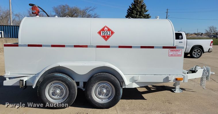image for item DN3721 1993 Gold Star fuel trailer