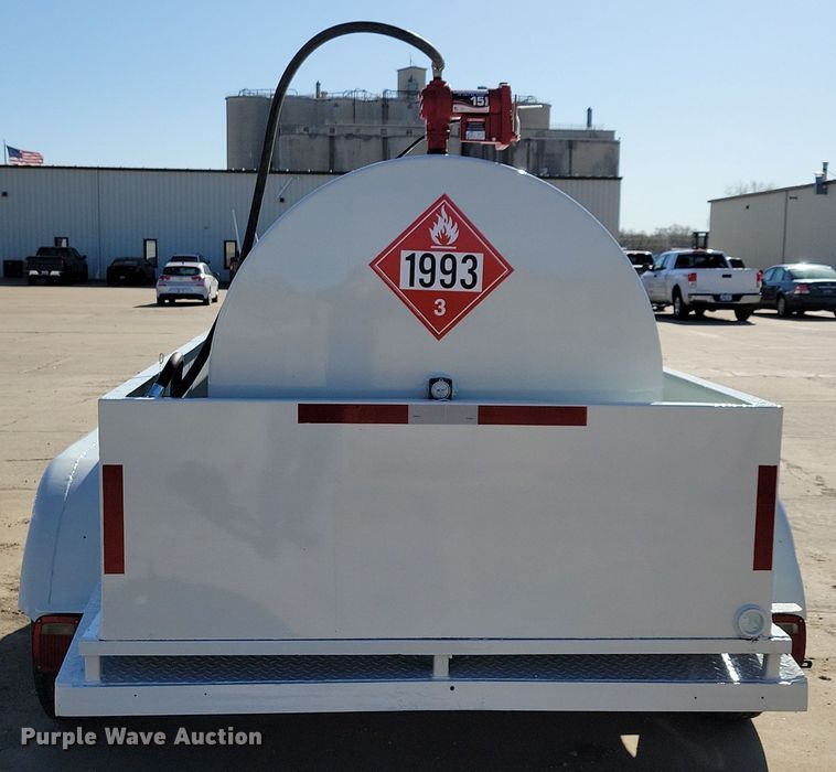 image for item DN3721 1993 Gold Star fuel trailer