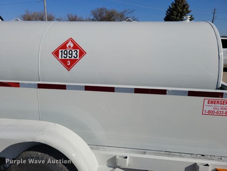 image for item DN3721 1993 Gold Star fuel trailer