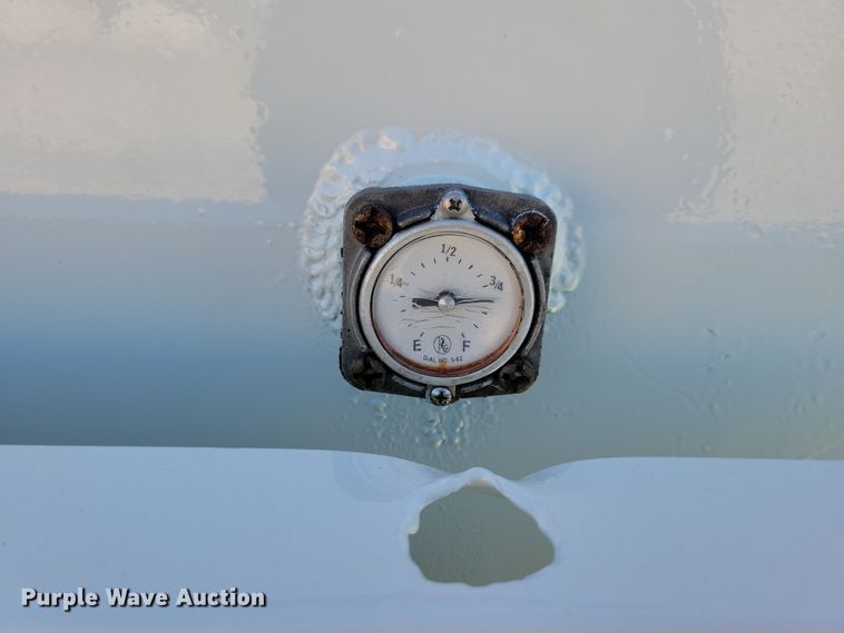 image for item DN3721 1993 Gold Star fuel trailer