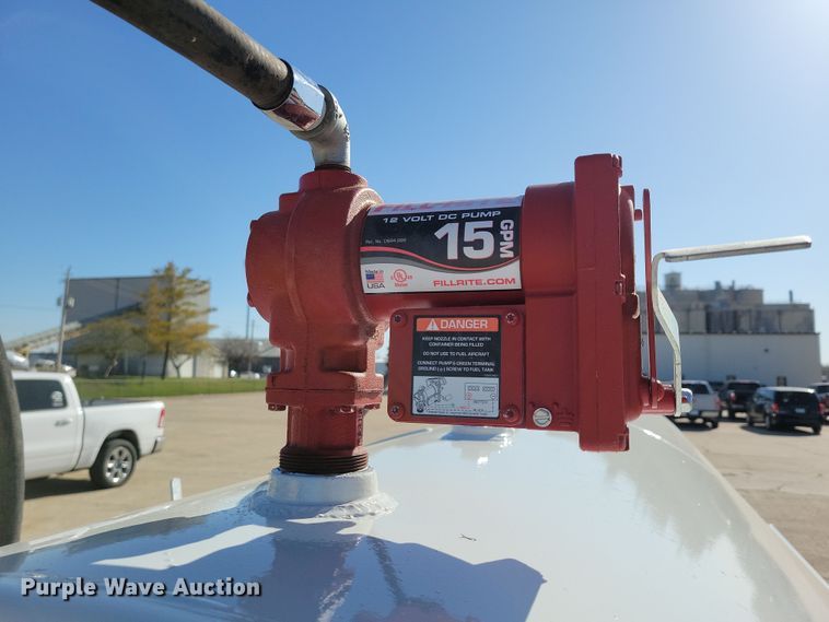 image for item DN3721 1993 Gold Star fuel trailer