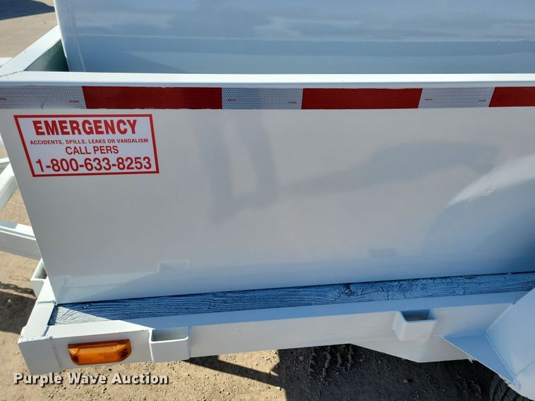 image for item DN3721 1993 Gold Star fuel trailer