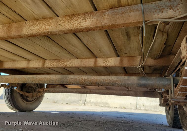 image for item DN3721 1993 Gold Star fuel trailer