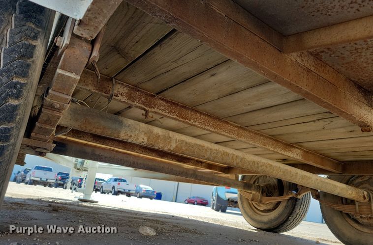 image for item DN3721 1993 Gold Star fuel trailer