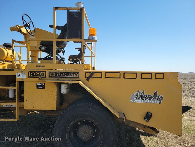 image for item DN3722 Rosco SPRHH chip spreader