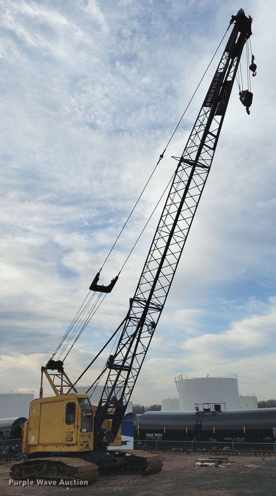 image for item DN3723 1969 American 4250 crane