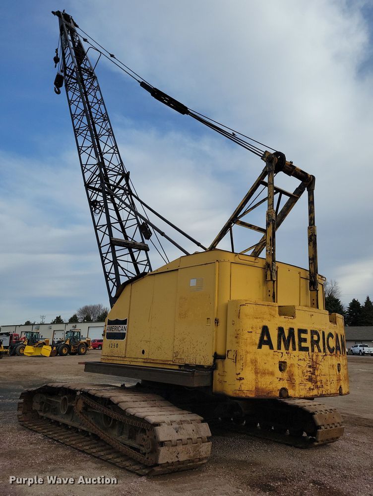 image for item DN3723 1969 American 4250 crane