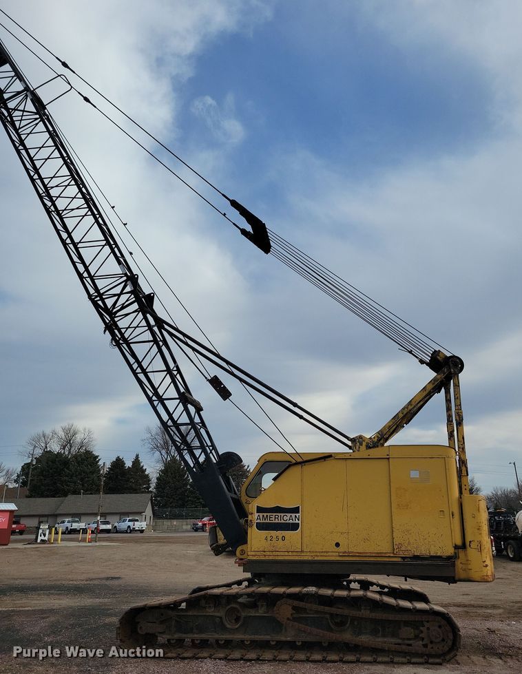 image for item DN3723 1969 American 4250 crane